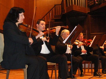 С образователни концерти стартира 2011 г. Българският камерен оркестър - Добрич
