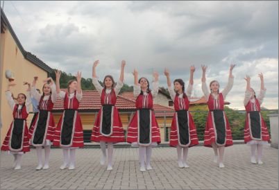 12 деца от „Българско школо” представиха българската култура в Италия
