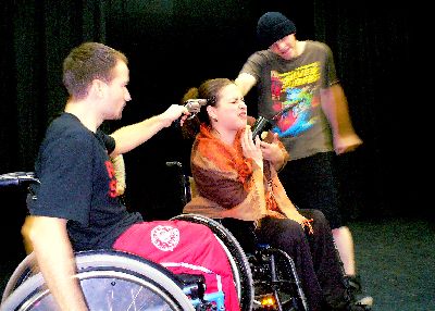 Университетски театър на НБУ отваря врати в подкрепа на хората с увреждания