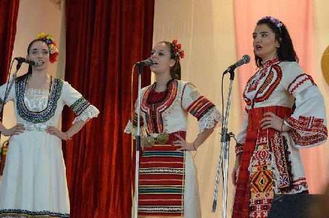 Студенти на НБУ с четири първи награди от Национален фолклорен конкурс "Oрфеево изворче" 2016
