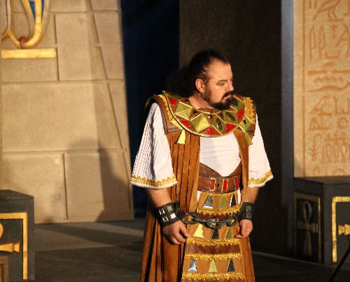 Калуди Калудов покорява "Царевец" с коронните си роли на Радамес и Дон Хозе 