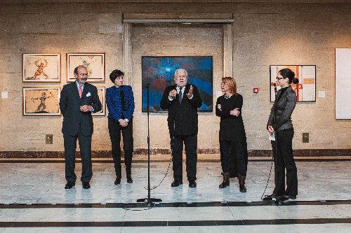 Луис Басат пристигна за откриването на изложбата „Колекция Басат. Съвременно каталунско изкуство 1950-1979"