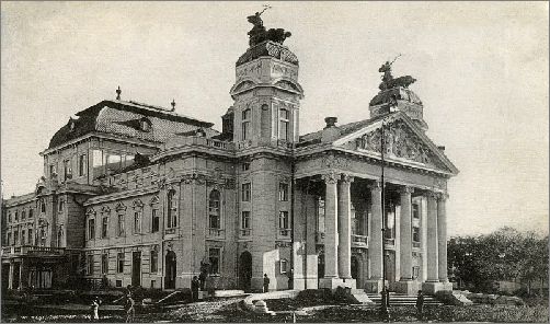 На 3 януари Народният театър „Иван Вазов” отбелязва 110 години от откриването на сградата си