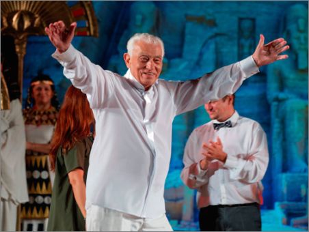 Маестро Борислав Иванов празнува юбилей с „Най-доброто от Верди” на Античния театър 