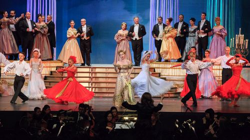 Публиката на Новогодишния оперетен бал в НДК ще вдигне наздравица с червено вино