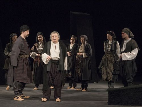 Премиера на „Как Инджето не стана цар“ в Младежкия театър