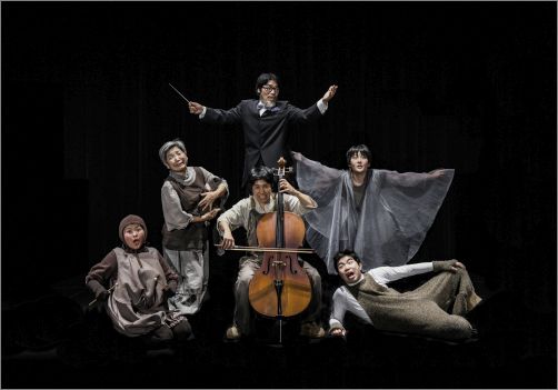 Японският Театър „Ашибуе“ представя поучителната история на „Виолончелистът Гошу“
