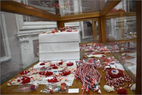 Традиционни ателиета за изработка на мартеници в Националния етнографски музей