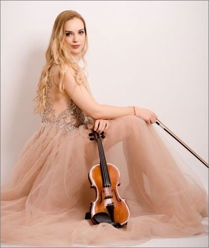 Удостоената с две награди „Музикант на годината“ 2019, Зорница Иларионова е специален гост в турнето „Symphony Way” на Васил Петров