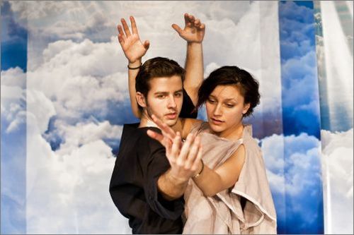 Млади актьори от НБУ пресъздават митове на Овидий в онлайн спектакъла „Метаморфози“ от Мери Цимерман