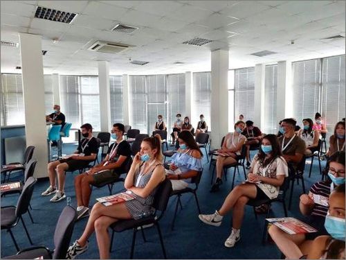 Младежи от българската диаспора изграждат споделени ценности, умения и компетентности на семинар на Фондация Българска Памет