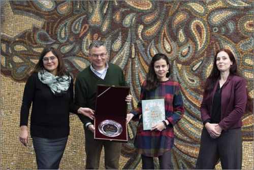 Асоциация „Българска книга” обяви годишните награди „Златен лъв” за 2021 г. в две категории: 4