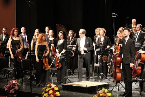 Русенският фестивален оркестър закри звездната програма на 61. МФ „Мартенски музикални дни“