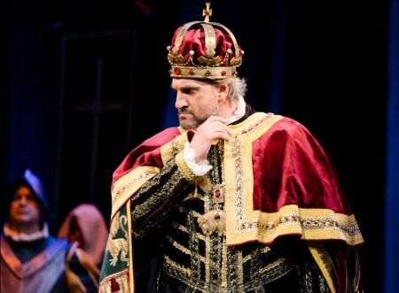Юлиан Константинов - 30 години на сцената в ролята на Крал Филип Втори: 1