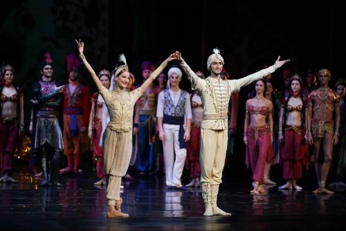 Премиер солистите на Софийската опера покориха Мариинския театър с балета „Хиляда и една нощ“: 1