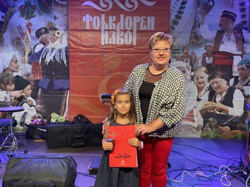 Дарина-Наталия Янева спечели наградата на БНР на 10. МФФ „Фолклорен извор“: 2