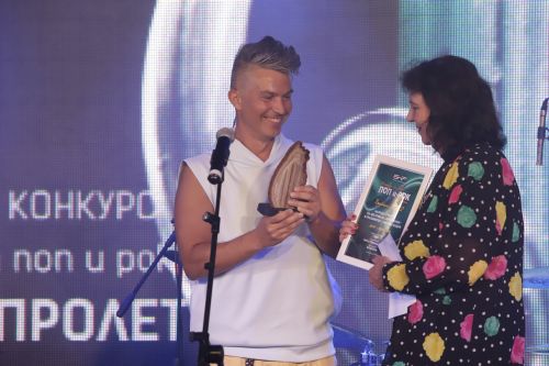 Група „Кикимора" спечели голямата награда в конкурса „Пролет" на Българското национално радио: 3