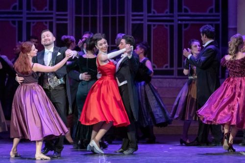 “Травиата” на Джузепе Верди ще увенчае финала на ноемврийския афиш за Русенската опера тази година: 2