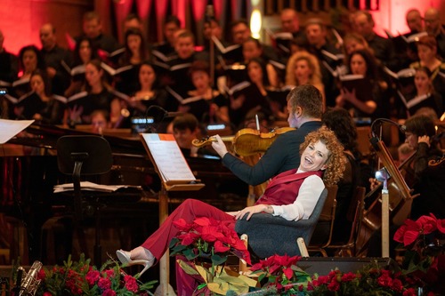 Плевенската филхармония представя коледните концерти "Аве Мария" със солист Люси Дяковска в София и Варна: 3