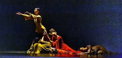 Балет "Арабеск" представя "Триптих" на 24 февруари от 19:00 часа на сцената на Музикалния театър: 2