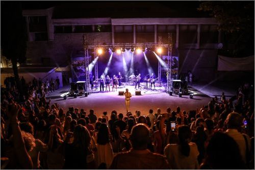 Турнето на Миро “Best of” започна от пълния Летен театър в Созопол