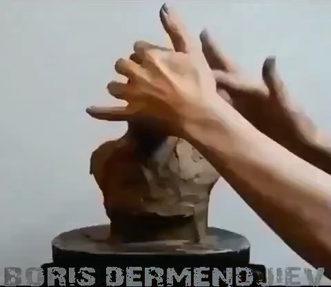 Борис Дерменджиев показа как прави скулптурите си