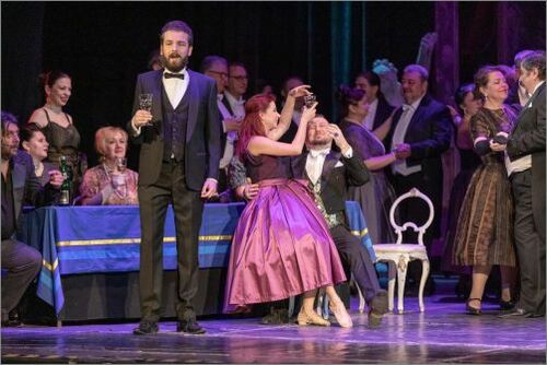 “Травиата” на Джузепе Верди ще украси началото на декемврийския афиш за Русенската опера: 4