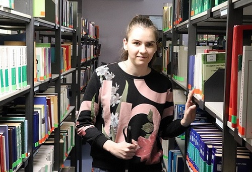 Незрящ координатор на библиотечни услуги в Нов български университет