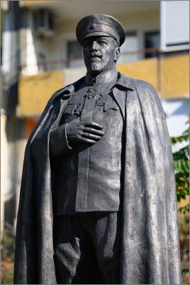 Паметник на генерал Владимир Вазов бе открит в Деня на Съединението
