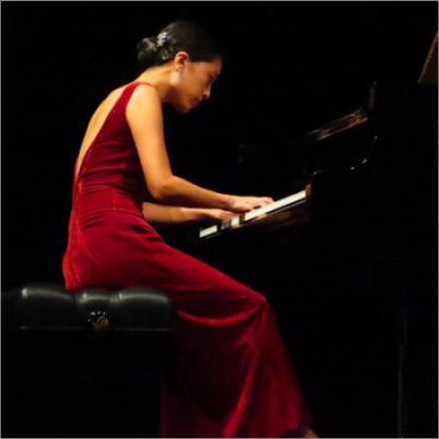 Американската пианистка Полин Янг пристига в България за концерти във Варна, Бургас, София