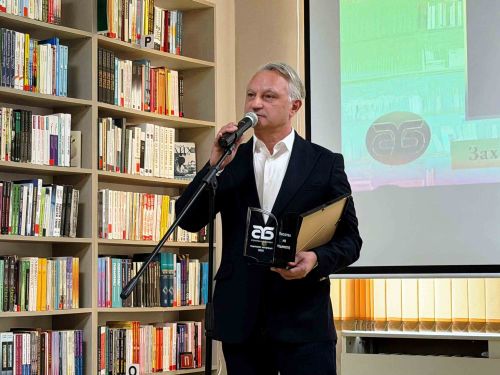 Захари Карабашлиев е Писател на 2025 г. според Годишните награди на Столична библиотека