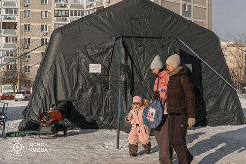 Кампания за бедстващите от студа хора в Украйна