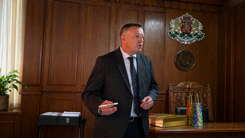 Еволюция на политическата реалност