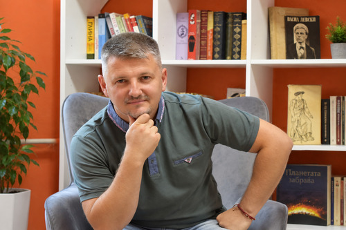 „Дела трябват, не думи“ – училището като място за бъдеще