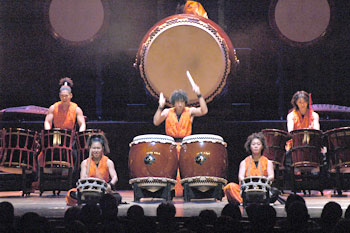 Концерт на японските барабанисти Ямато