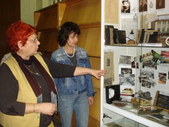 Русенското читалище "Ангел Кънчев" разказва историята си в изложба
