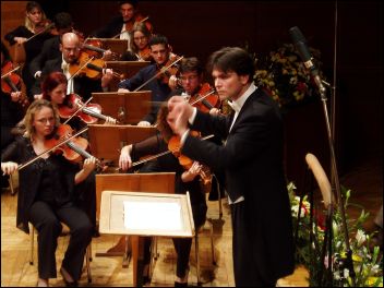 Верди, Моцарт и Брамс ще прозвучат в концерт на Нов симфоничен оркестър